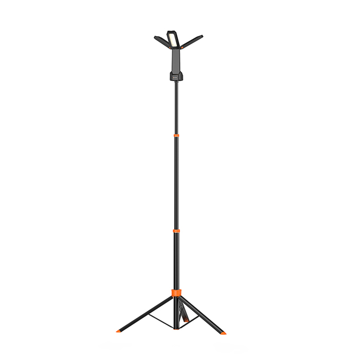 Tripod outdoor camping light