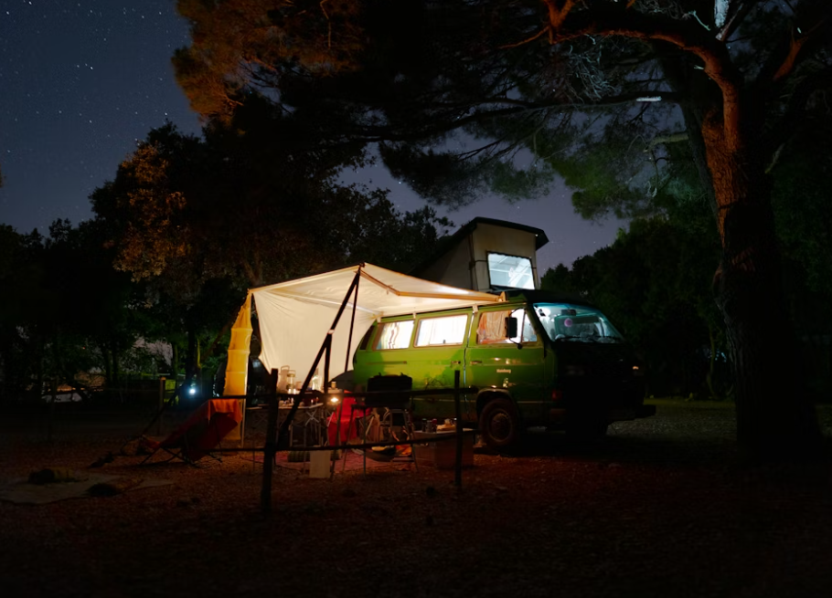 LED Camping Light, Outdoor Camping LED Light ,Tripod outdoor camping light ,Outdoor lighting LED lights